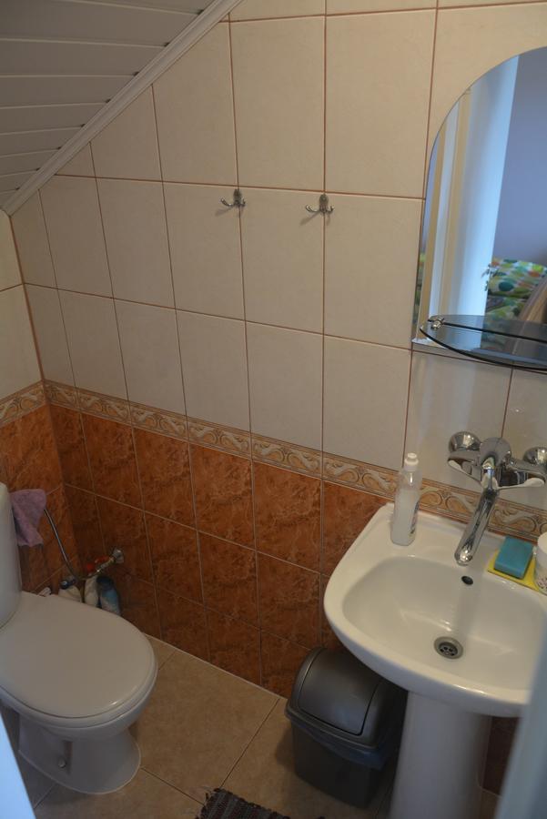 Guesthouse "Nakvyne Pas Zveja" Purvynes Street Nida Eksteriør bilde