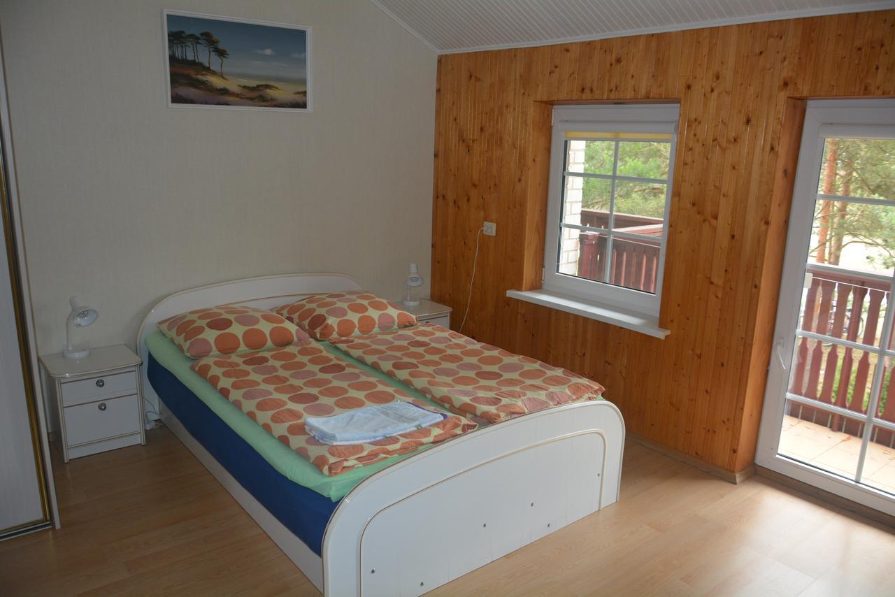 Guesthouse "Nakvyne Pas Zveja" Purvynes Street Nida Eksteriør bilde