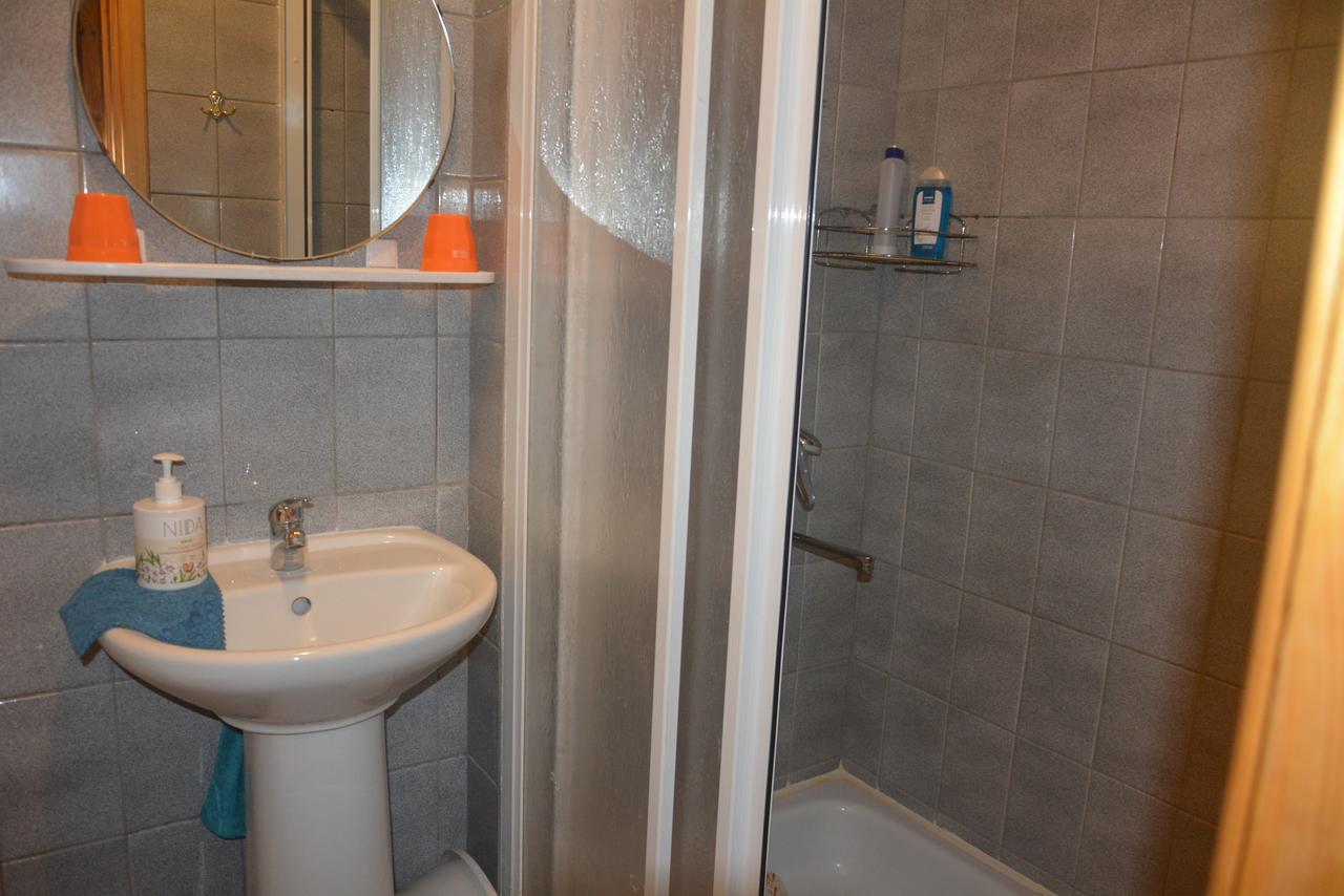 Guesthouse "Nakvyne Pas Zveja" Purvynes Street Nida Eksteriør bilde
